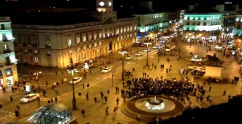 Vista aérea de la manifestación convocada por UPyD. Imagen: SKYLINE