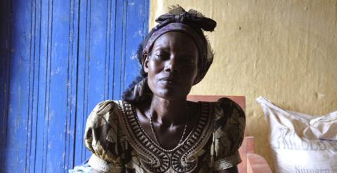 Mutumwinka Jakline, una granjera de 49 años y líder en su comunidad de Ubwiza, donde a veces debe mediar en conflictos conyugales EFE/Desirée García
