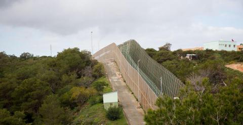 España y Marruecos, separados por la valla de Melilla. - JAIRO VARGAS