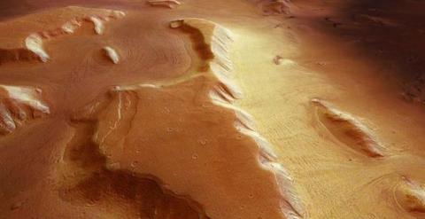Marte alberga glaciares con agua para cubrir todo el planeta un metro. /ESA/DLR/FU BERLIN