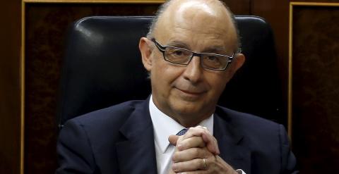 El ministro de Hacienda y Administraciones Públicas, Cristóbal Montoro, en el Congreso de los Diputados. REUTERS/Andrea Comas