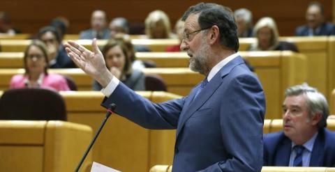 El presidente del Gobierno, Mariano Rajoy, interviene hoy en el pleno del Senado donde tiene lugar la sesión de control al Gobierno./EFE