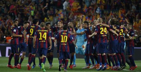 Los jugadores del FC Barcelona celebran la victoria ante el Athletic de Bilbao. /EFE