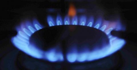 La tarifa del gas natural  encadena tres trimestres consecutivos de bajadas. EFE