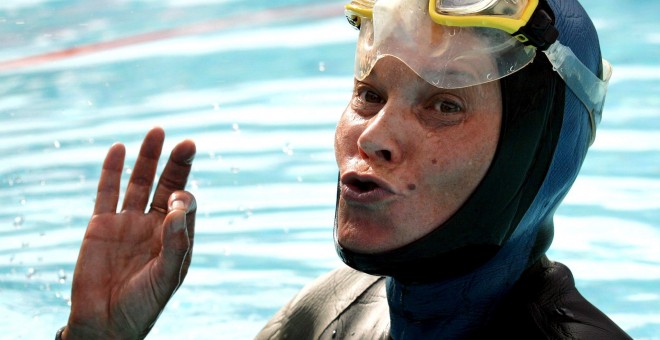 Fotografía de archivo de 2005 de la plumarquista mundial de apnea Natalia Molchanova. EFE/Fabrice Coffrini