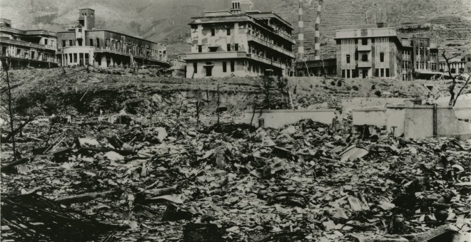 Vista del edificio del Colegio de Medicina de Nagasaki, tras la explosión de la bomba atómica. REUTERS/Torahiko Ogawa/Nagasaki Atomic Bomb Museum