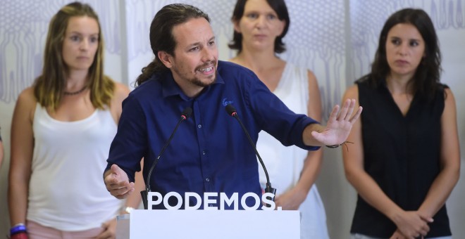 El líder de Podemos, Pablo Iglesias, durante la rueda de prensa que ha ofrecido tras la reunión del Consejo de Coordinación de la formación. AFP/PIERRE-PHILIPPE MARCOU