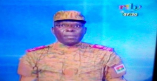 Declaración golpista en la televisión de Burkina Faso.