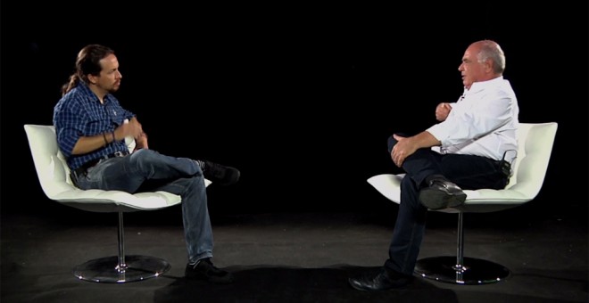 Pablo Iglesias y Lluís Rabell, en un momento de la entrevista.-