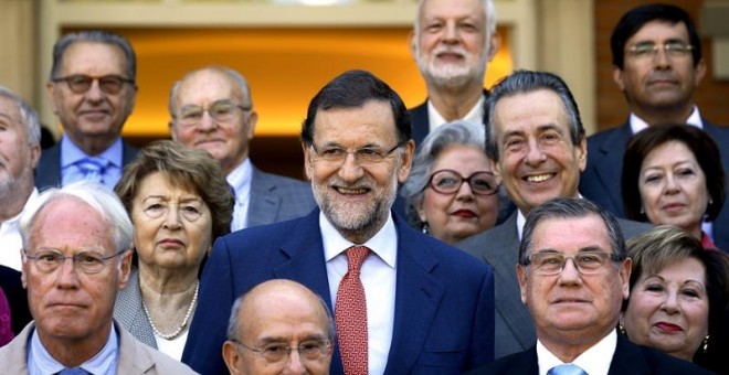 El presidente del Gobierno, Mariano Rajoy, ha presidido en la Moncloa la presentación del Marco de Actuación para las Personas Mayores del Ejecutivo./ EFE