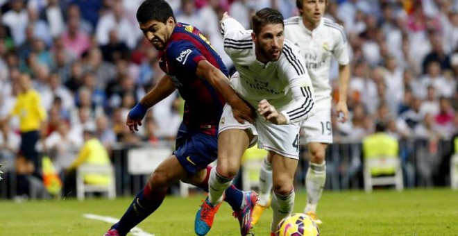 Suárez y Ramos, durante el clásico del Bernabéu de la pasada temporada. Juan Carlos Hidalgo / EFE