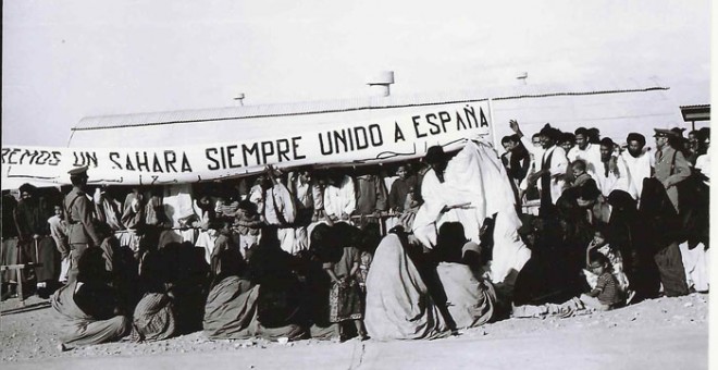 Aeropuerto de El Aaiún recibiendo a las autoridades españolas.- FONDO DE