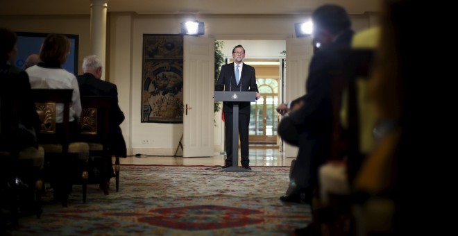 El presidente del Gobierno,  Mariano Rajoy, en la rueda de prensa de balance de legislatura, tras el Consejo de Ministros extraordinario para la convocatoria de las elecciones del 20 de diciembre. REUTERS/Juan Medina