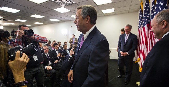 El presidente de la Cámara de Representantes, el republicano John Boehner, durante la rueda de prensa sobre el acuerdo entre Congreso de Estados Unidos y la Casa Blanca para aumentar el techo de deuda. EFE/Jim Lo Scalzo