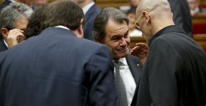 Artur Mas, este jueves en el Parlament./ REUTERS