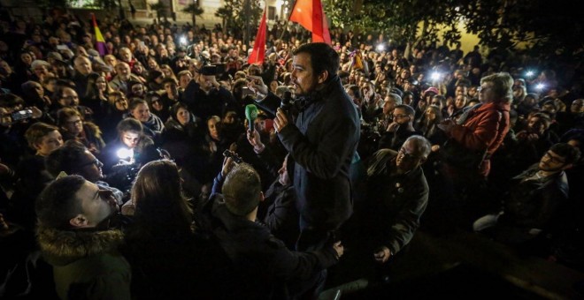 garzón en la plaza de los carros