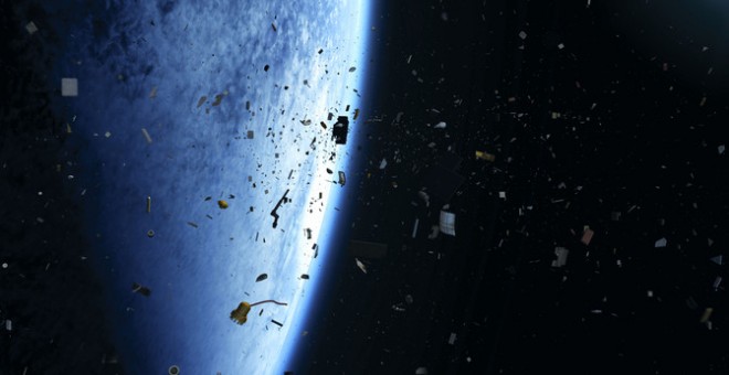 La basura espacial supone un riesgo para los satélites operacionales. / ESA/Spacejunk3D-LLC