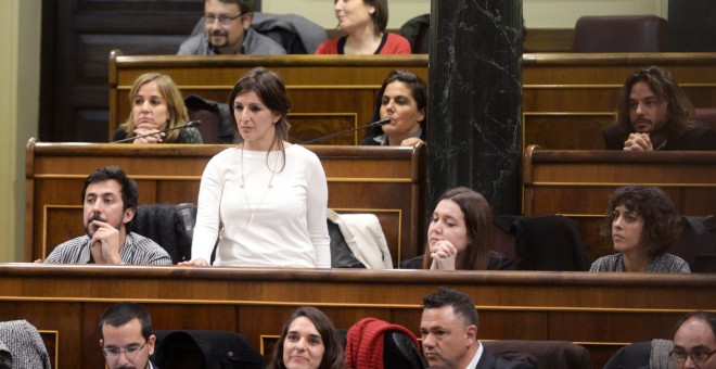 La diputada de En Marea, Yolanda Díaz, jura su cargo en el Congreso.-DANI GAGO/PODEMOS