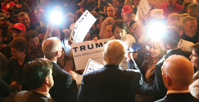 Donald Trump, líder de los sondeos republicanos para la Casa Blanca, en un acto de campaña. - AFP