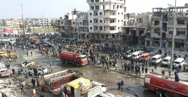 Una vista aérea del lugar de uno de los atentados en Homs, siria, ciudad controlada por las fuerzas leales a Bachar Al Asad. REUTERS