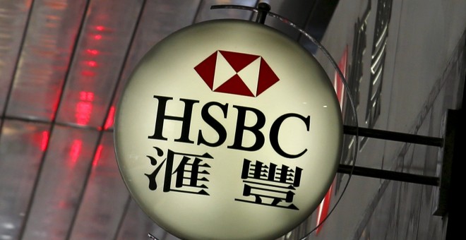 El indicador del banco HSBC en una sucursal el Hong Kong. REUTERS/Bobby Yip