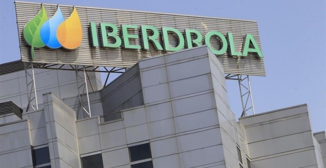 El logo de Iberdrola, en la sede de la eléctrica en Madrid. E.P.
