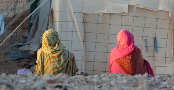 Mujeres saharauis en el campamento Bojador. J. BERIGISTAIN