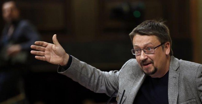 El portavoz de En Comú Podem, Xavier Domenech, durante su intervención en la segunda sesión del debate de investidura. EFE/Chema Moya