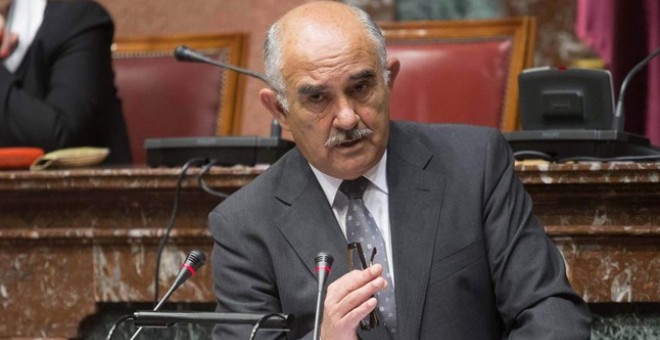Alberto Garre durante un discurso en el Parlamento murciano. / EFE (ARCHIVO)