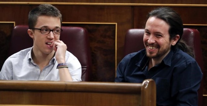 Pablo Iglesias e Iñigo Errejón en el Congreso de los Diputados.- EFE