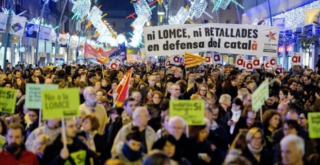 Manifestación en defensa de la educación pública en lengua catalana. EFE