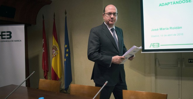 El presidente de la patronal bancaria española (AEB), José María Roldán, durante la presentación de los resultados del sector en 2015. EFE/Luca Piergiovanni