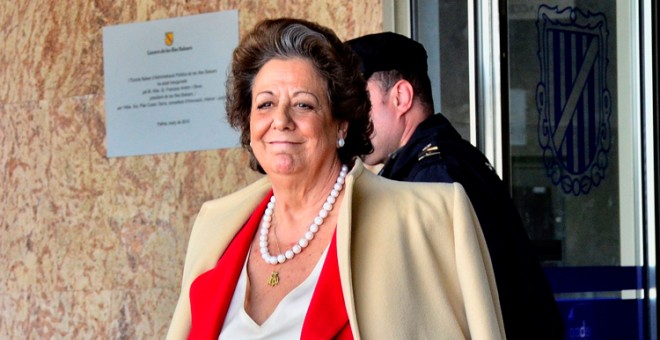 Rita Barberá, el pasado 12 de abril, a su salida de la Audiencia de Palma tras prestar declaración en el juicio de Nóos. / EFE