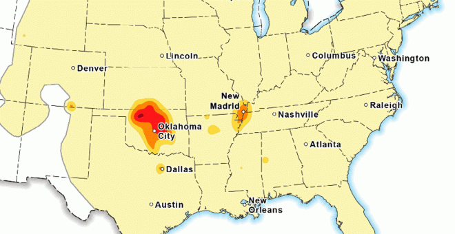 Mapa de riesgo sísmico total de la zona central y este de EE UU. La falla de Nuevo Madrid representa riesgo natural y la zona de Oklahoma es la que presenta mayor riesgo inducido.- USGS