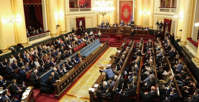 Sólo 13 exsenadores renuncian a la paga que ofrece el Senado por disolverse de 8.345 euros. SENADO
