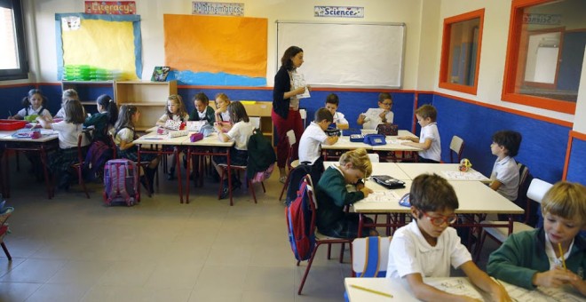 Varios niños en una de las clases de un colegio de la Comunidad de Madrid. EFE/J.P.Gandul
