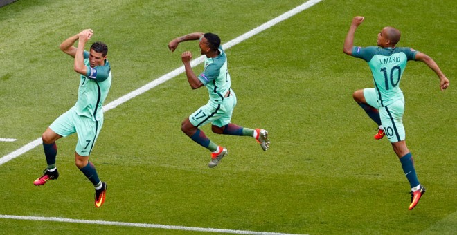 Cristiano celebra su segundo gol a Hungría. REUTERS/Max Rossi