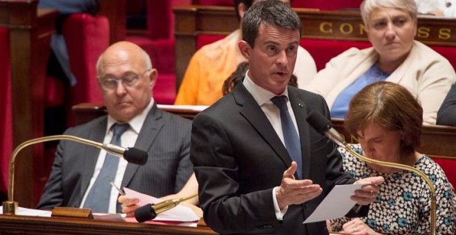 El primer ministro francés, Manuel Valls, interviene en la Asamblea Nacional. - EFE