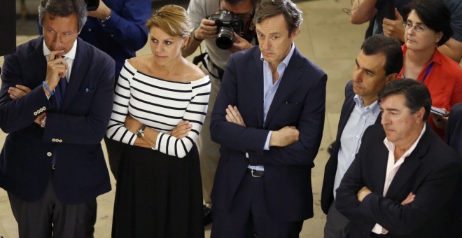 Carlos Floriano, la secretaria general del PP, Maria Dolores de Cospedal; el portavoz parlamentario de Grupo Popular, Rafael Hernando; el vicesecretario general, Fernando Martinez Maillo, José Antonio Bermúdez, escuchan la comparecencia del presidente del