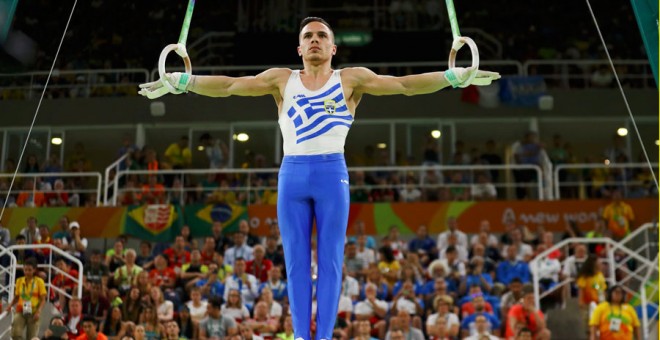 Petrounias, durante su ejercicio. REUTERS/Mike Blake