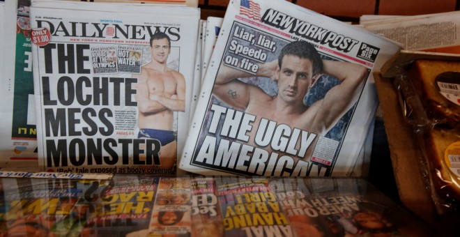 Portadas de periódicos estadounidenses con Ryan Lochte y su escándalo en Río. /REUTERS