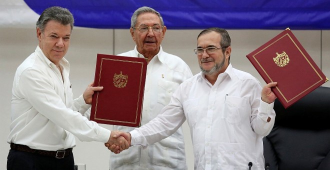 Imagen del acuerdo de Cese al Fuego entre el Gobierno de Colombia y las Farc en junio. REUTERS