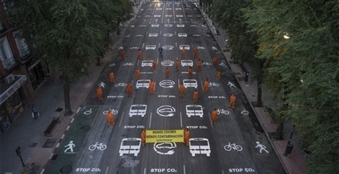 Acción de Greenpeace en la calle Bravo Murillo de Madrid. GREENPEACE