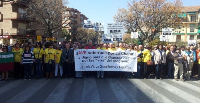 La Marea Amarilla durante una manifestación en Granada