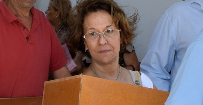 Pilar Comendeiro en el entierro de su tío José Palma Pedrero.