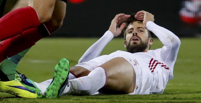 Piqué, durante el partido de la selección española ante Albania. EFE/JuanJo Martín