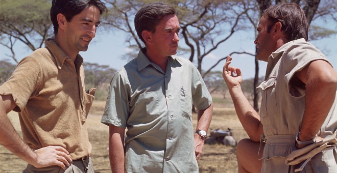 JesúsMosterín, a la izquierda, frente a Félix Rodríguez de la fuente en África, en 1969 (ALFONSO GUTIERREZ)