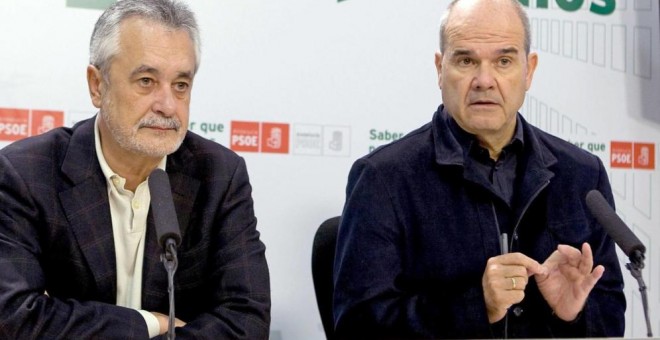Los ex presidentes José Antonio Griñán y Manuel Chaves en una imagen de archivo. EFE