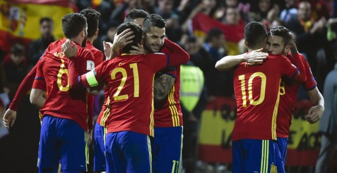 Vitolo celebra su gol ante Macedonia. EFE/MIGUEL ÁNGEL MOLINA