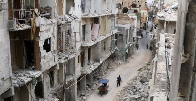 La ciudad de Alepo destrozada por los bombardeos. / REUTERS